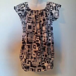 Out of‎ Order Black and White Geometric Square Print Top Size XL